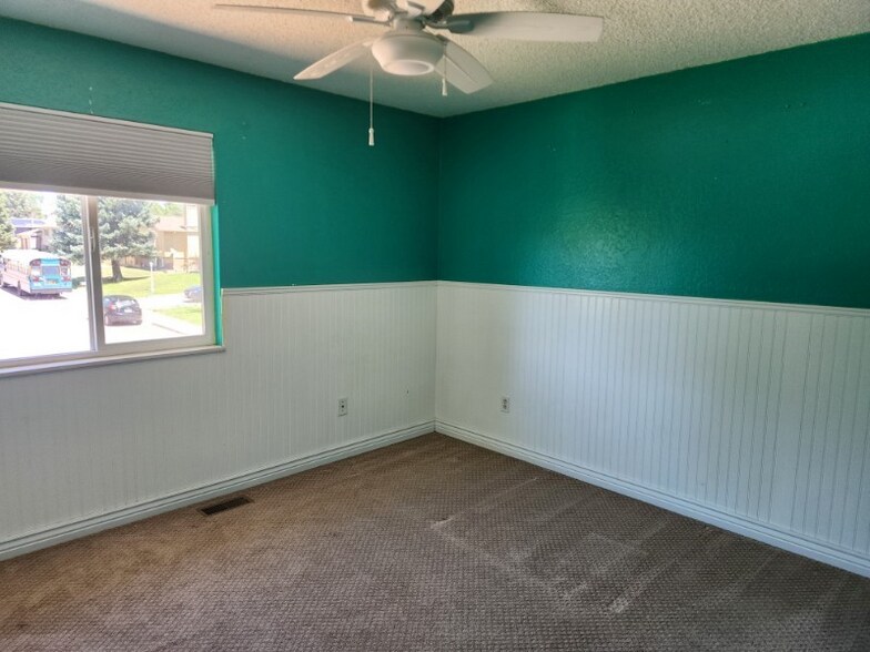 Building Photo - 5075 Manzana Dr