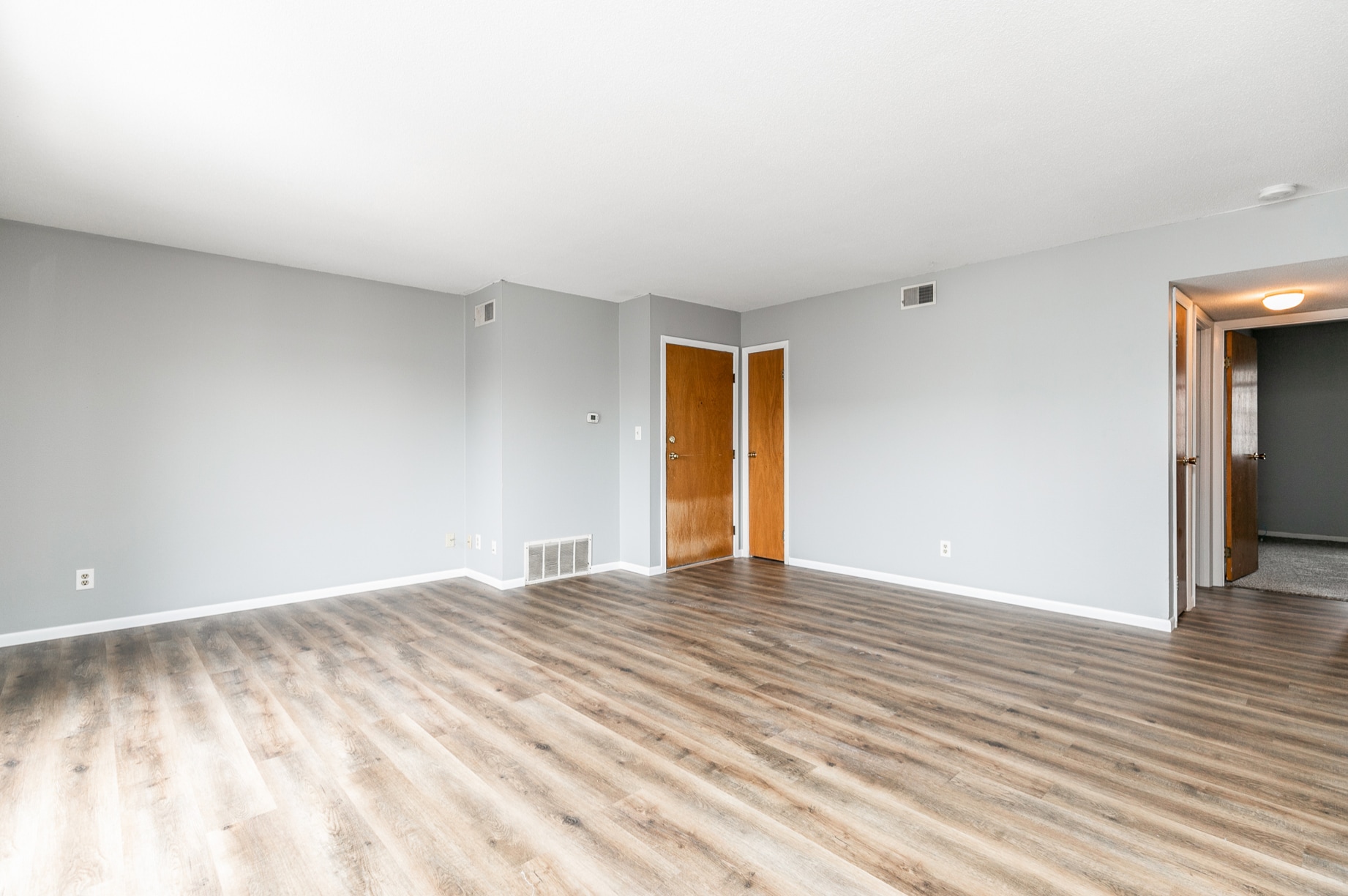 Building Photo - 403 21st Avenue Pl