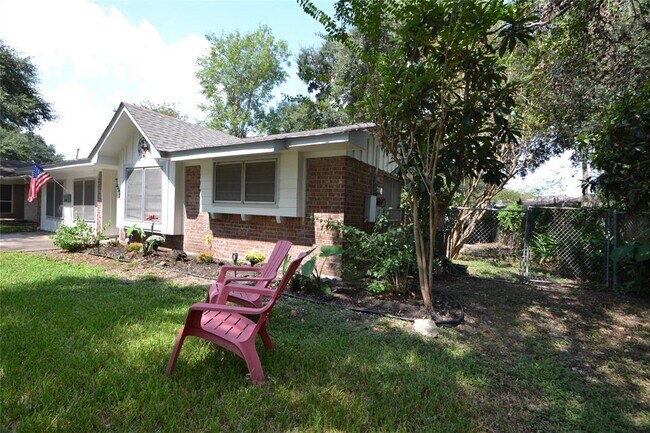 Building Photo - 5422 Kingfisher Dr