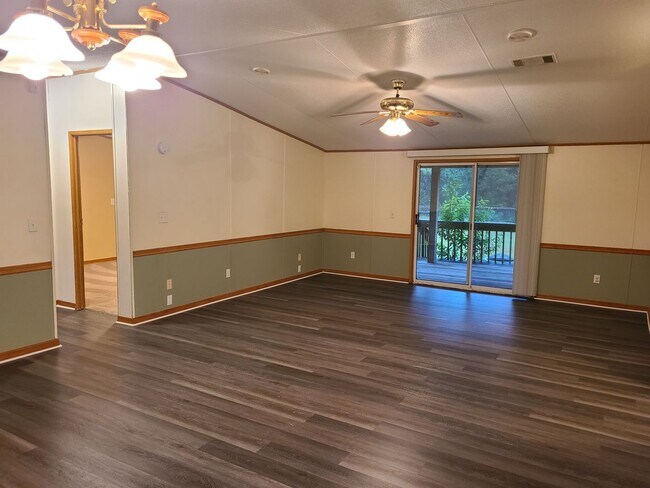 Building Photo - 10501 SW State Rd 45