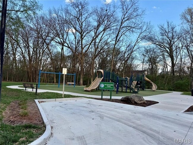 Building Photo - 1003 Mallow Dr