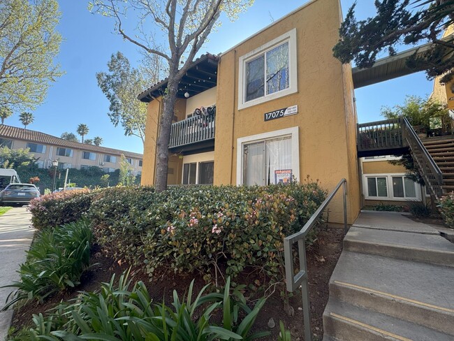 Building Photo - *** Move-In Special*** Luxury Living at Wa...