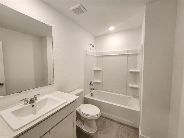 Building Photo - 309 Woodbridge Ln