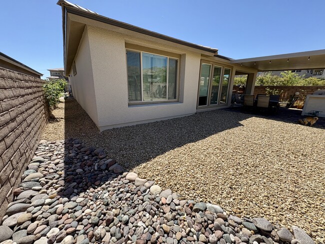 Building Photo - 2721 Regenerate Ln