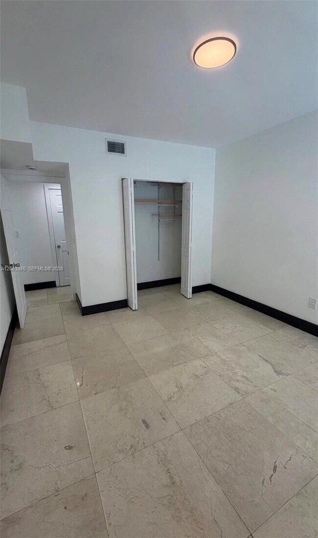 Building Photo - 551 NE 62nd St