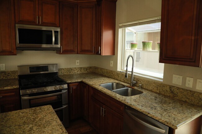 Building Photo - 4517 33rd St