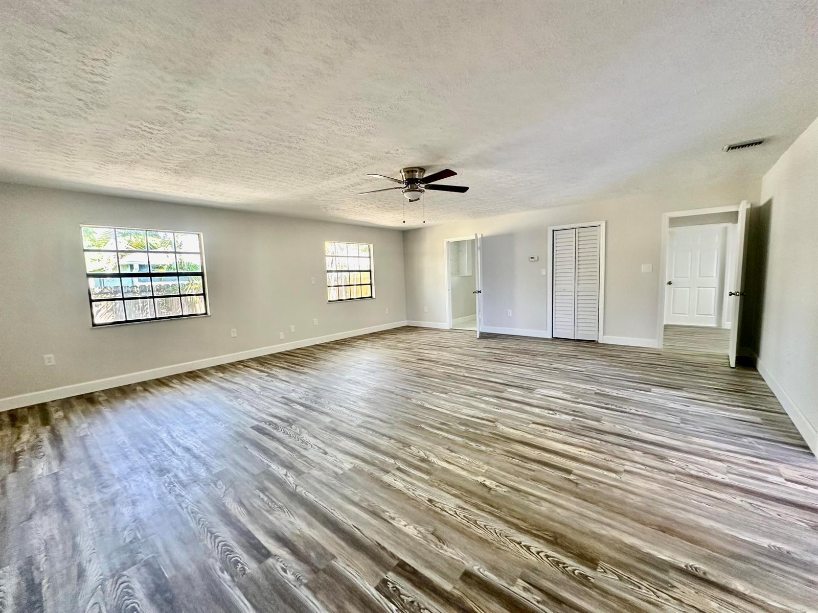 Building Photo - 6109 Tangelo Dr