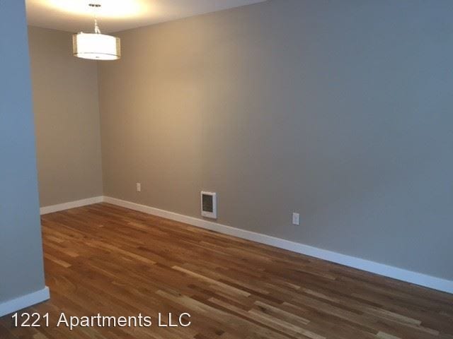 Building Photo - 1221 Queen Anne Ave N