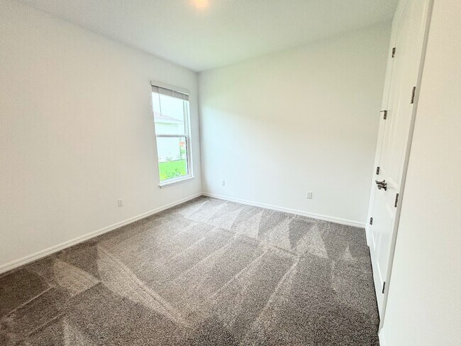 Building Photo - 9299 Lorenzo Wy