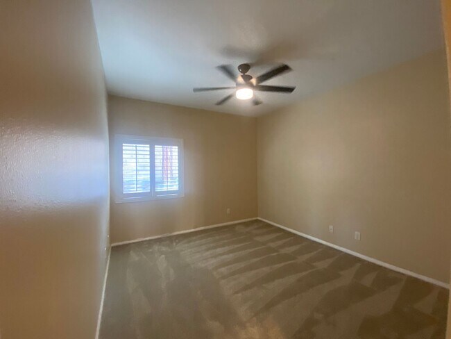 Building Photo - Single Story in Greer Ranch