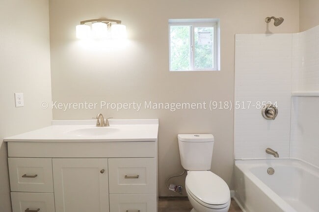 Building Photo - Beautiful Newly Built 3 Bedroom House! Available for Immediate Move in!