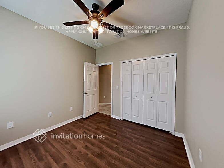 Building Photo - 5040 Suncatcher Dr