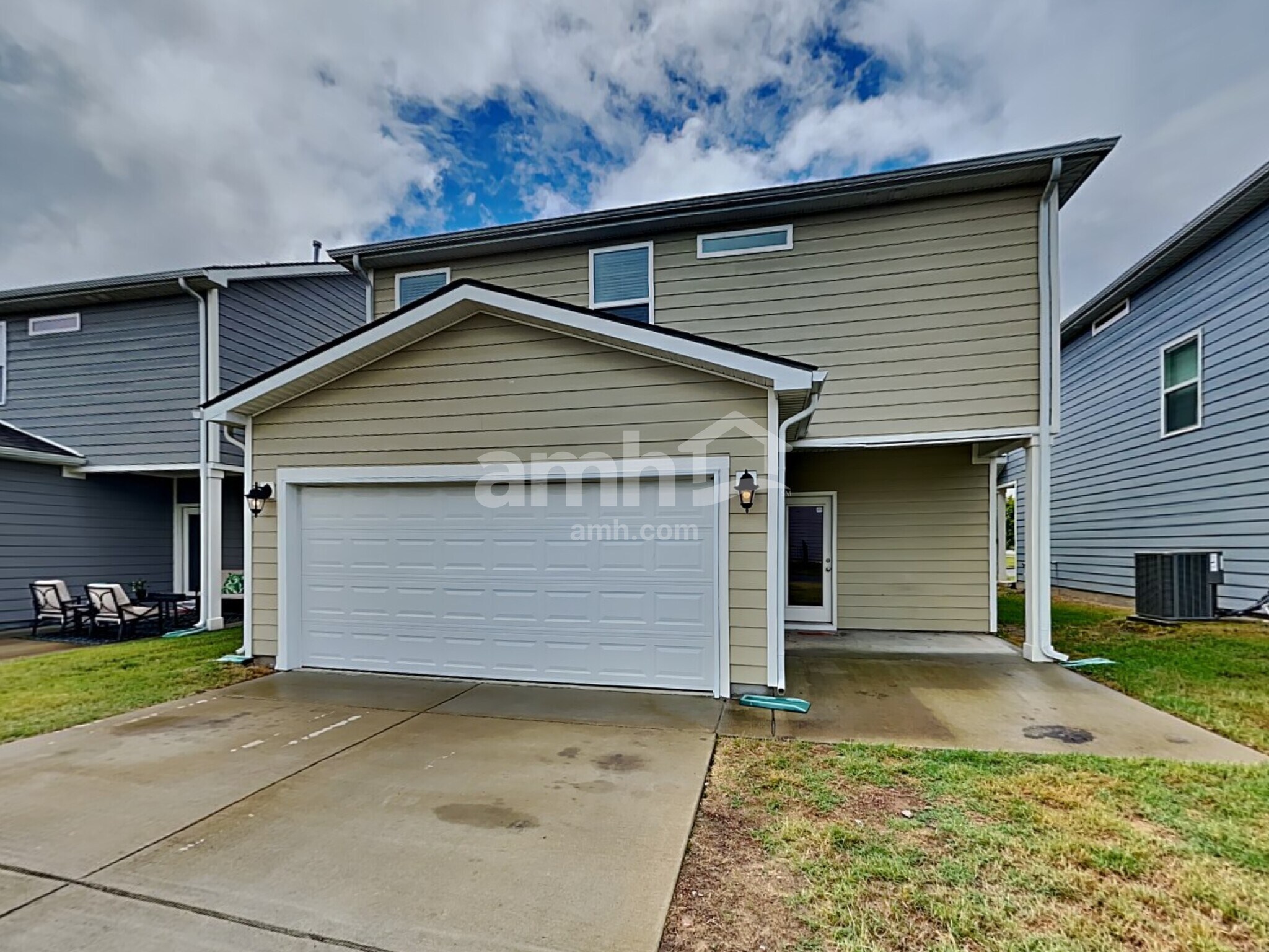 Building Photo - 5071 Trailwater Dr