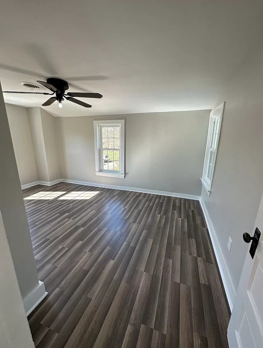 Building Photo - 3428 Littlestown Pike