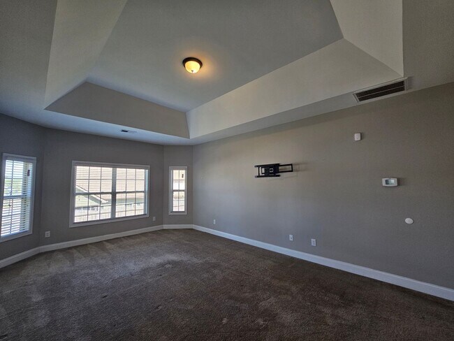 Building Photo - Luxury living at Hawthorne Ridge