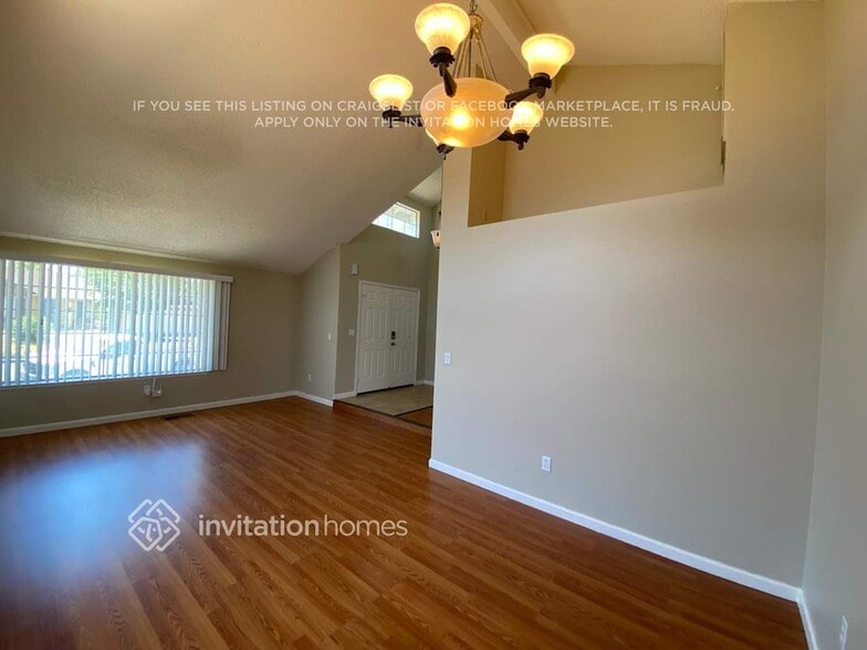 Building Photo - 4886 Birkdale Cir