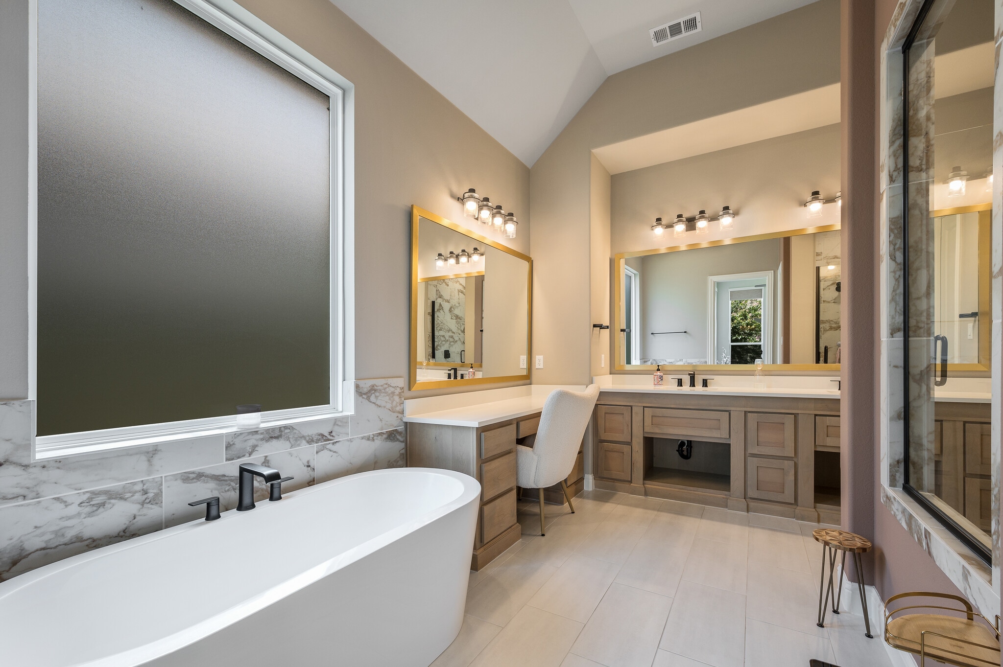 Master Bath - 2016 Strolling Way
