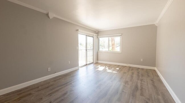 Building Photo - 2211 Belleair Rd