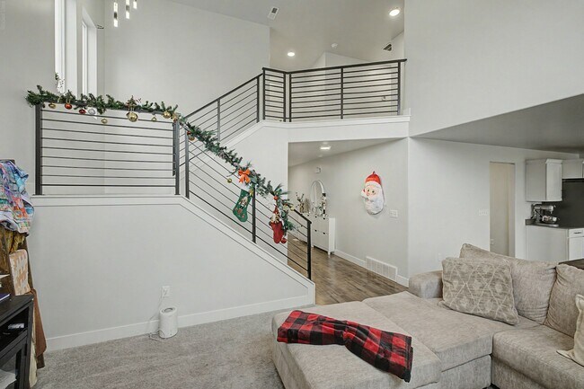 Building Photo - 1531 Stone Gate Dr