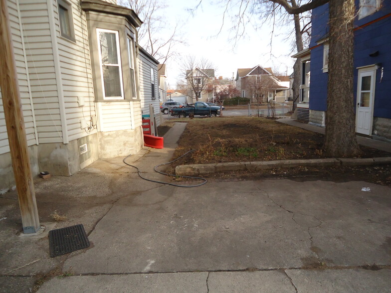 Building Photo - 2314 Portland Ave