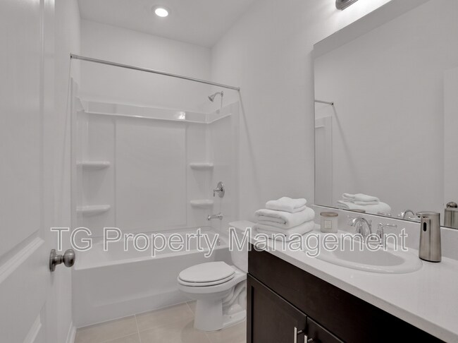 Building Photo - 298 Anthony Dr