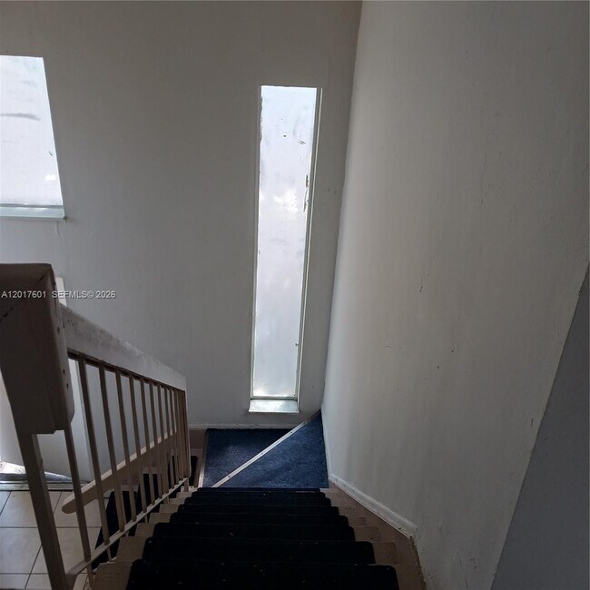 Building Photo - 2107 NW 59th Terrace