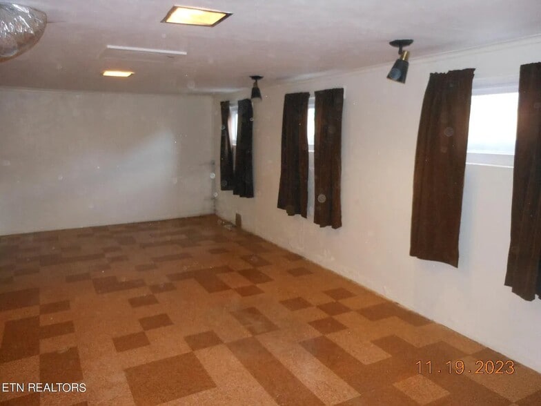 Building Photo - 507 Tipton Ave