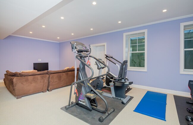 Building Photo - 29 South St