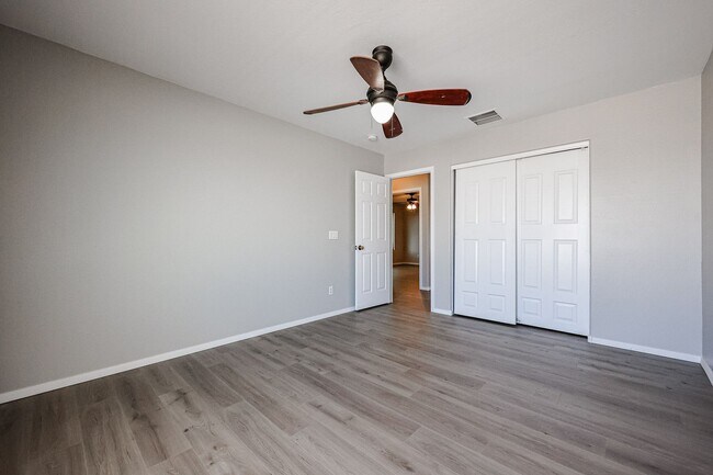 Building Photo - COMING SOON!! Beautiful 4Bed/2.5 bath In San Tan Valley