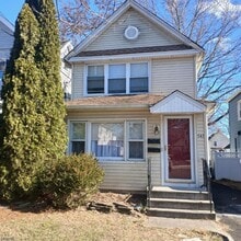 Building Photo - 541 Downer St