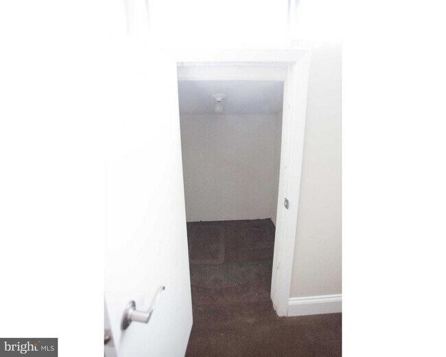 Building Photo - 2031 South St