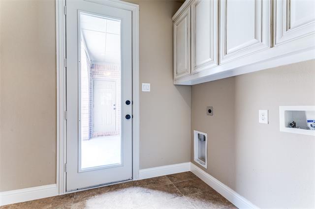 Building Photo - 2028 Sterling Trace Dr