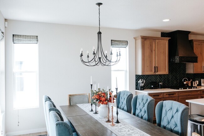 Building Photo - 9757 Bison Vly Trl