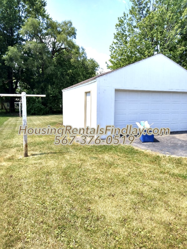 Building Photo - 827 Bernard Ave