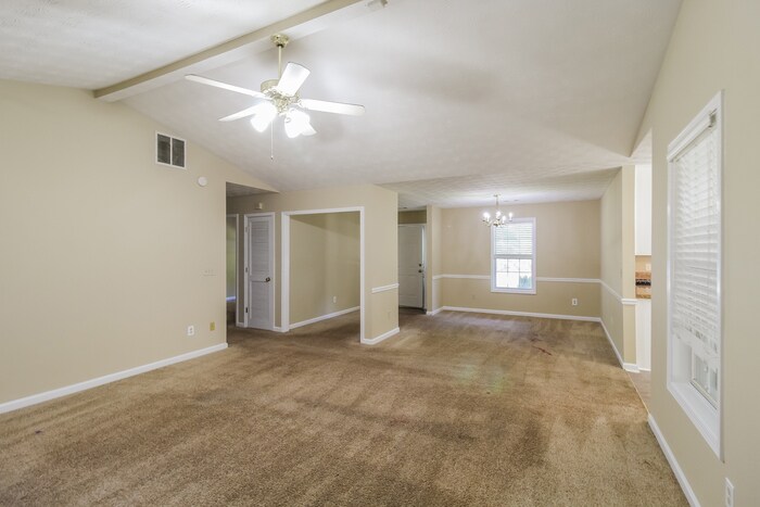 Building Photo - 65 Oak Ridge Ct