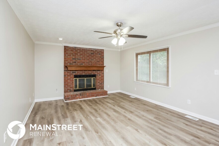 Building Photo - 6449 Laural Bend