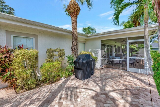 Building Photo - 13708 Whispering Lakes Ln