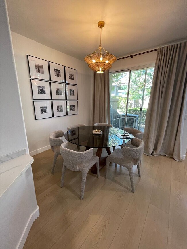 Building Photo - 2Br/2.5 Bth In Beautiful Monaco Community. Anaheim Hills