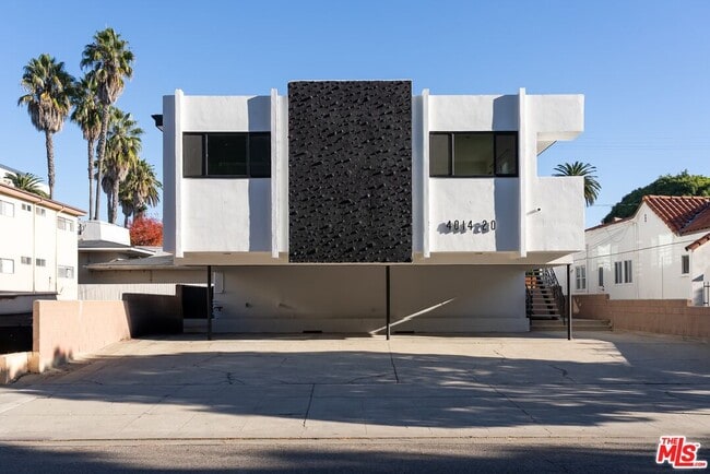 Building Photo - 4014 La Salle Ave