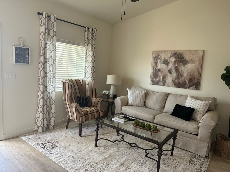 Building Photo - 8507 Frankie Lou St