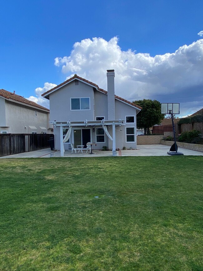 Building Photo - 15530 Oakflats Rd