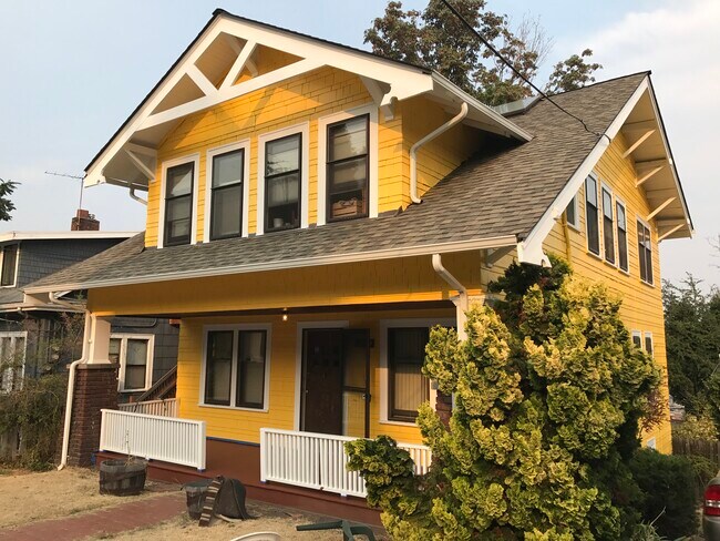 Primary Photo - 5228 20th Ave NE