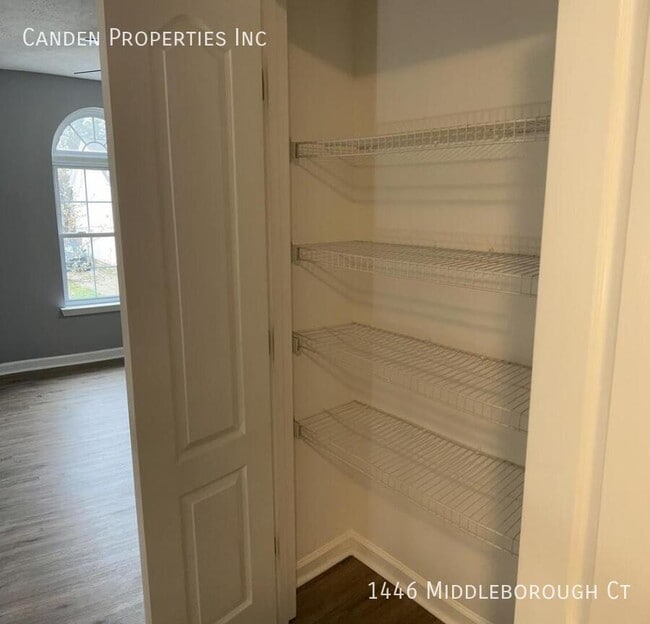 Building Photo - 1446 Middleborough Ct