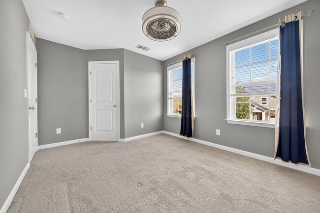 Building Photo - 1300 Riverbirch Way