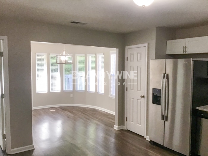 Building Photo - 1033 Nolan Ln