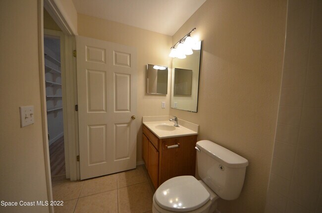 Building Photo - 2640 Brookshire Cir