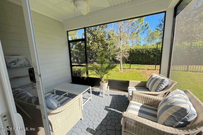 Building Photo - 192 Vista Lake Cir