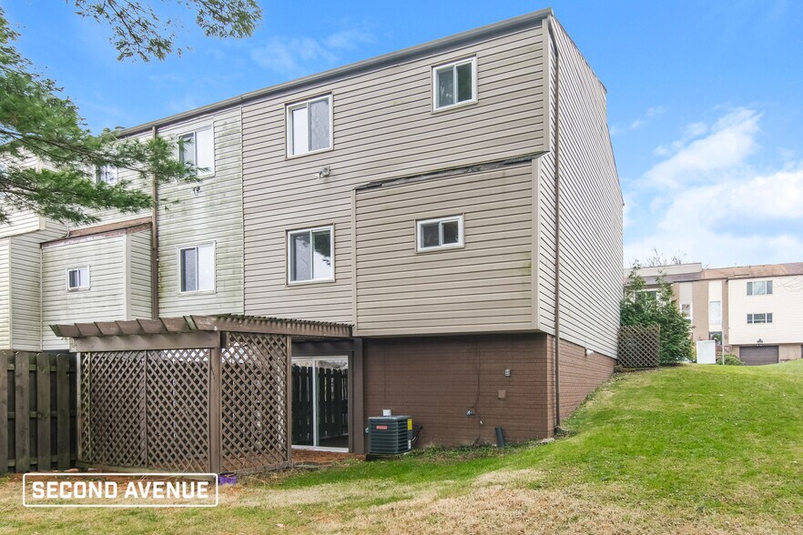 Building Photo - 3140 Camberly Dr