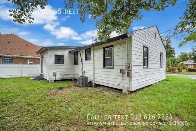 Building Photo - "Charming 3-Bedroom Haven in Savannah – Co...