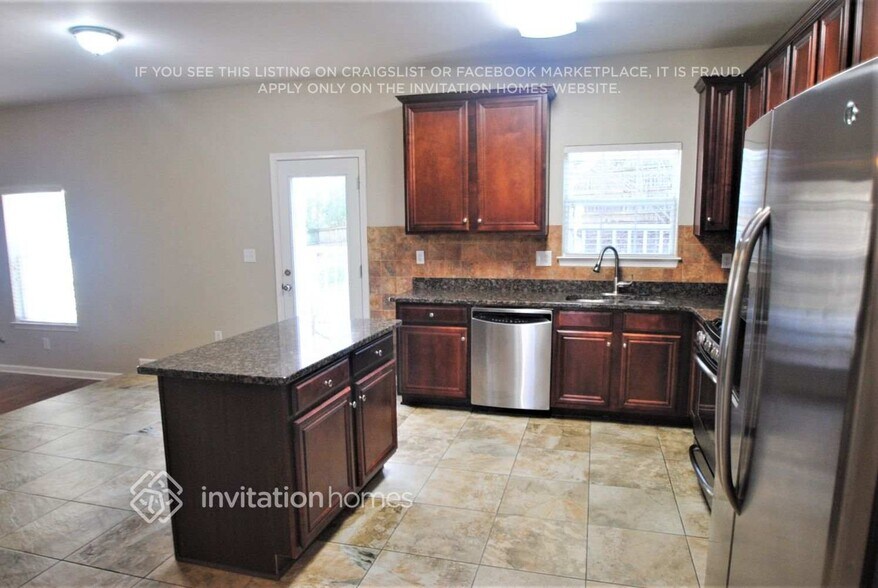 Building Photo - 434 Farmwood Way